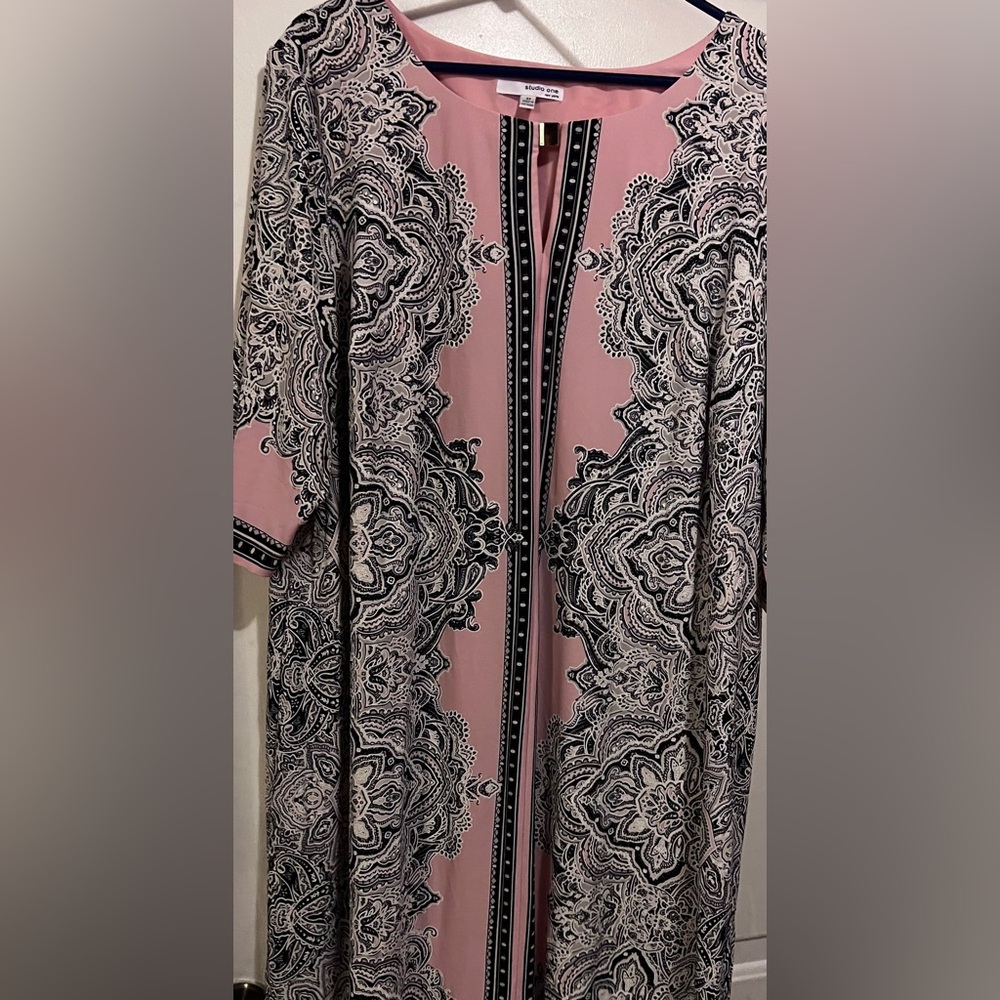 Studio One 3/4 sleeve shift dress
